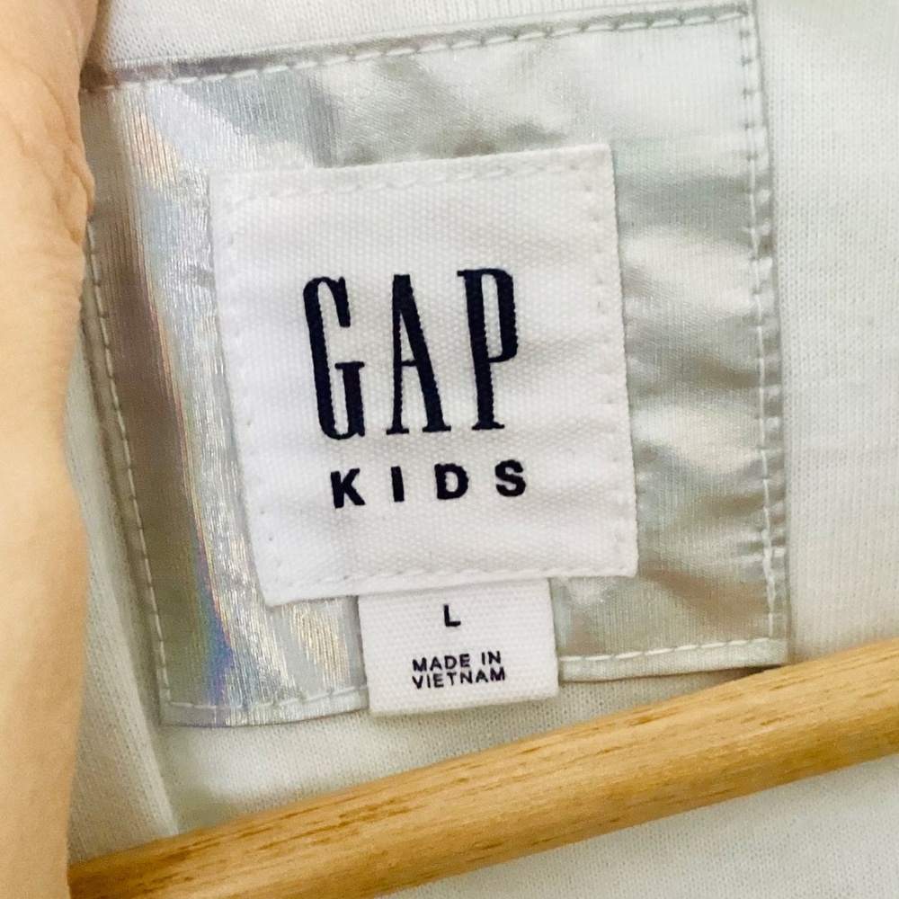 GAP girls silver windbreaker jacket Size L 10-11 Holographic hooded lightweight - Picture 6 of 12